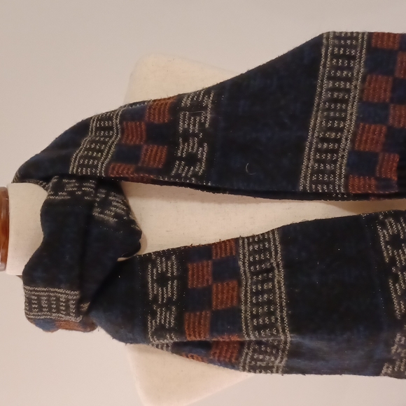 American Eagle scarf navy orange printed graphic Aztec design tassels used - Picture 10 of 16